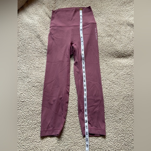 🌸 Vitae Apparel 🌸 cropped mauve leggings - Picture 7 of 9